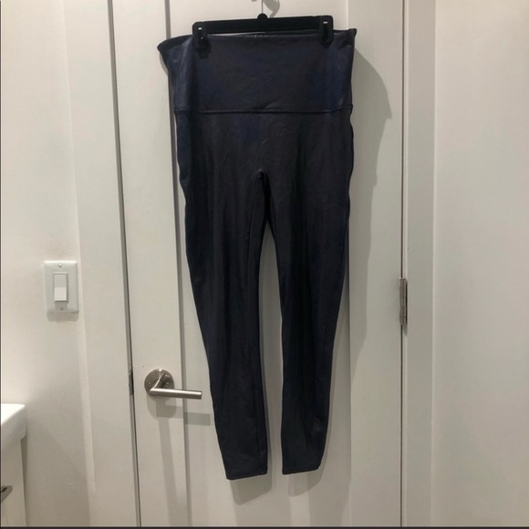 Spanx Faux Leather Leggings in Color Midnight - Picture 4 of 5